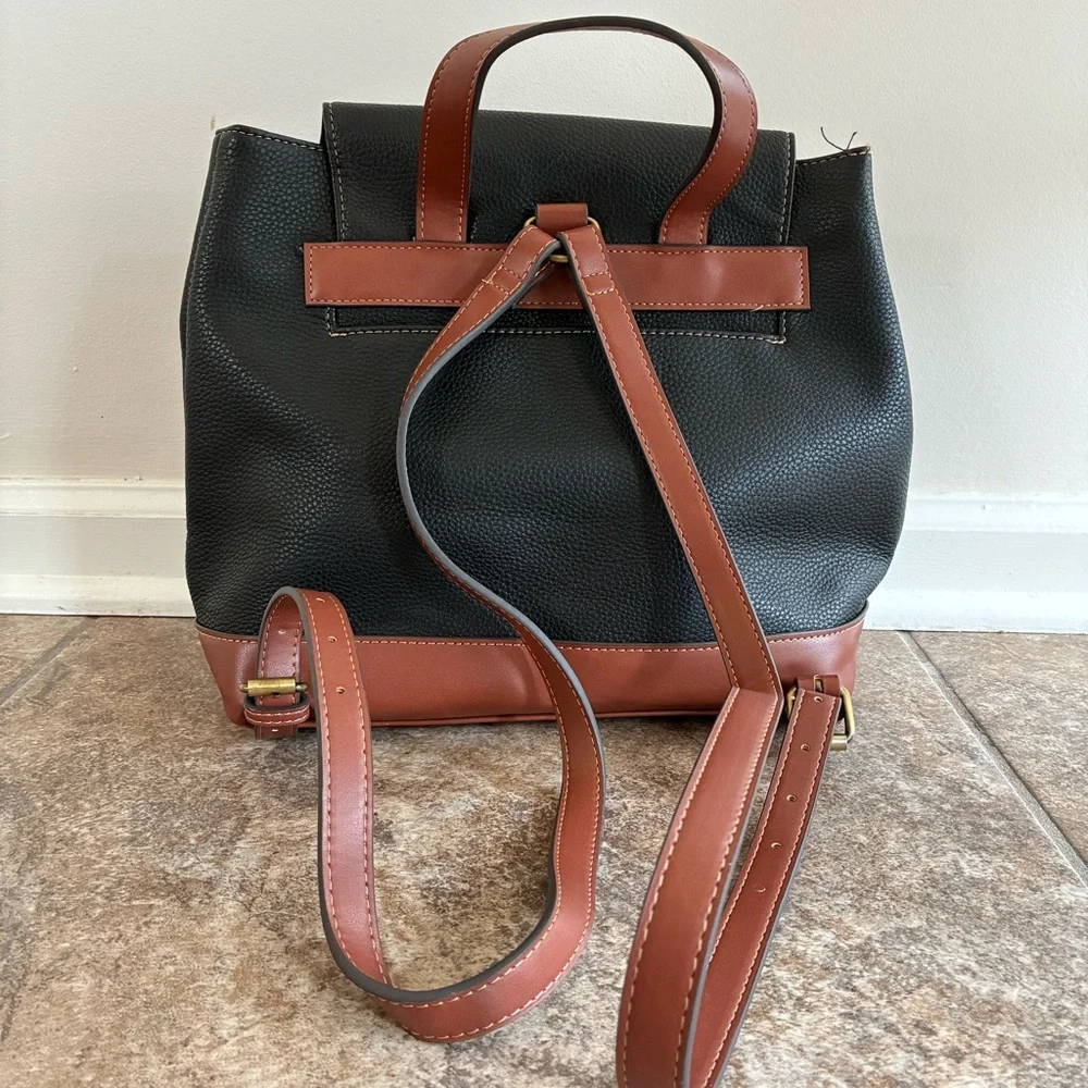St. John’s Bay Black Brown Faux Pebble Leather Backpack Diaper Bag Flap Closure